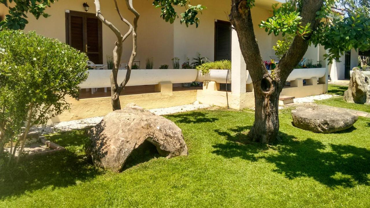 Centro Residenziale Le Canne サン・テオドーロ エクステリア 写真